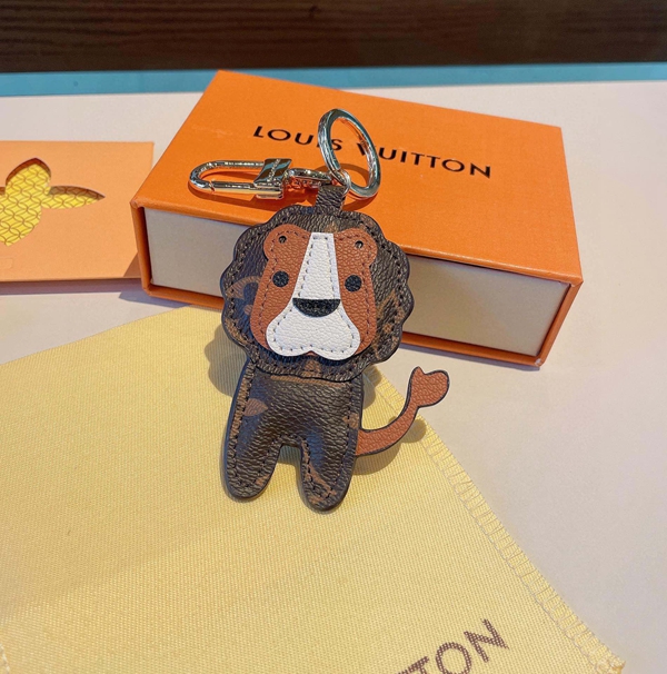 ブランドキーホルダー着用イメージ